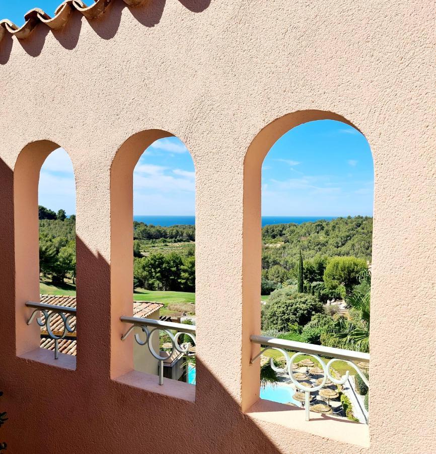 Hameau Des Amandiers - Vue Mer, Golf Et Vignes Apartamento Saint-Cyr-sur-Mer Exterior foto
