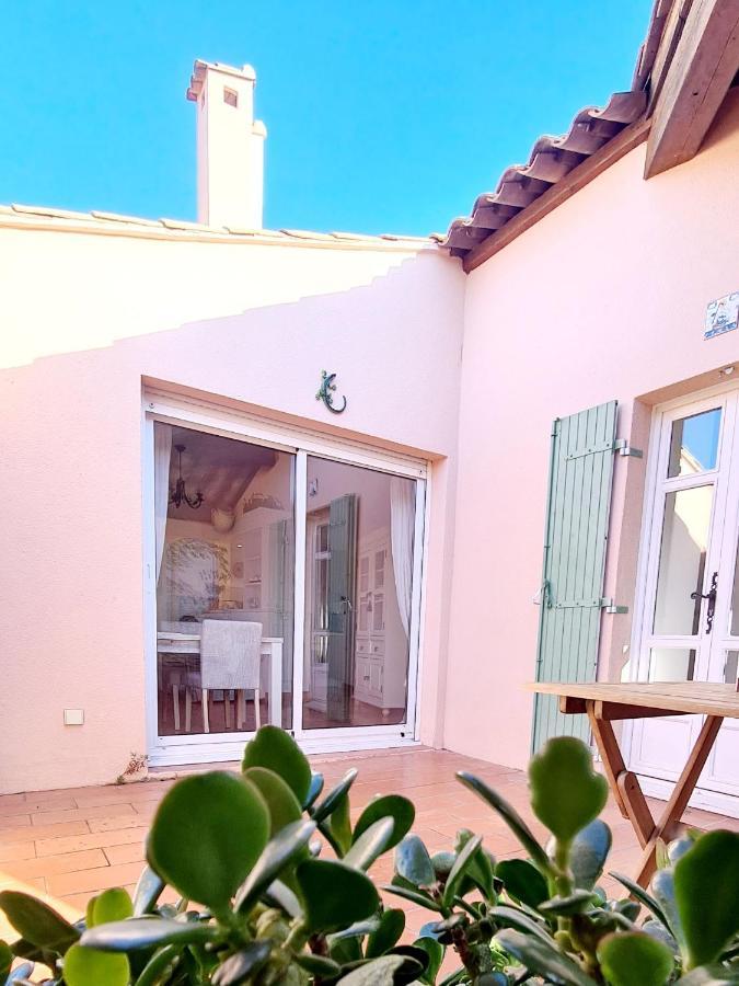 Hameau Des Amandiers - Vue Mer, Golf Et Vignes Apartamento Saint-Cyr-sur-Mer Exterior foto