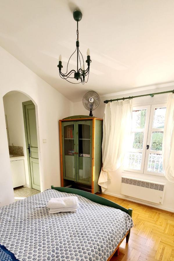 Hameau Des Amandiers - Vue Mer, Golf Et Vignes Apartamento Saint-Cyr-sur-Mer Exterior foto